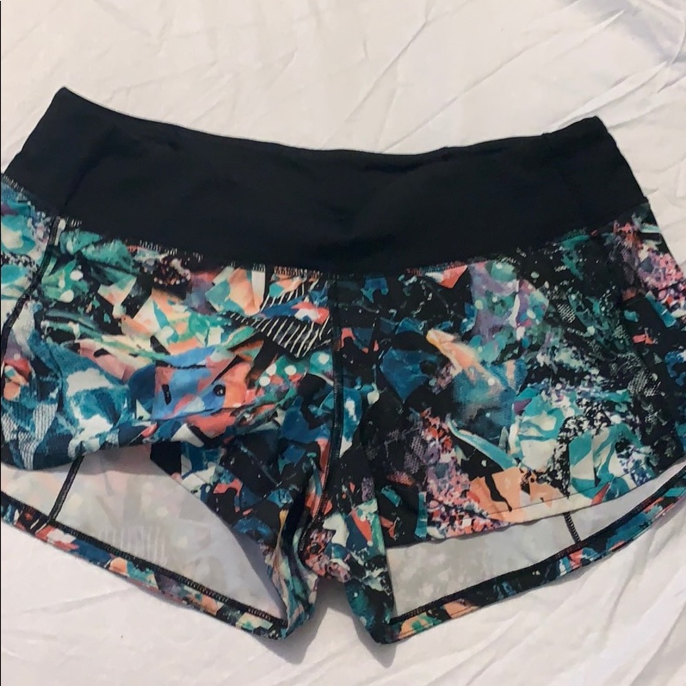 Lululemon 2.5” speed up short